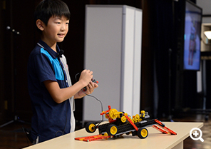 花園 明良くん（シーソー転車台）
狭山池前教室/小学3年生
