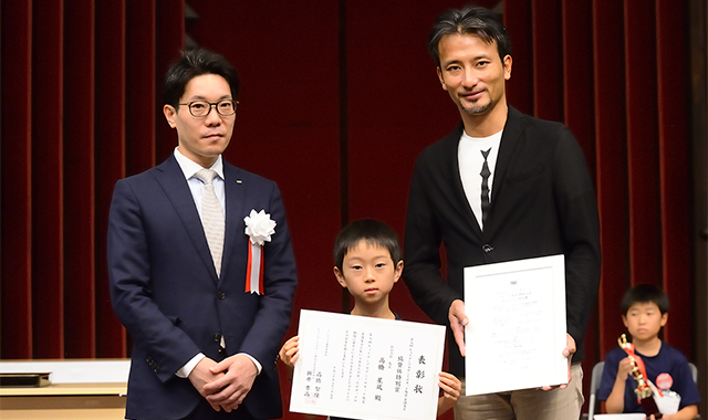 協賛社特別賞 宮城・仙台上杉教室 高橋 星凪君（小3） ロボットタイトル『フォークリフトロボ』画像01