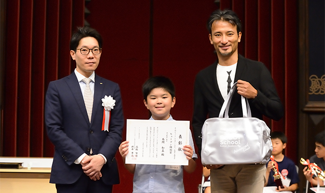 ヒューマン特別賞 東京・国立駅前教室 本間 和真君（小5） ロボットタイトル『フライング・ロボパイレーツ』画像01