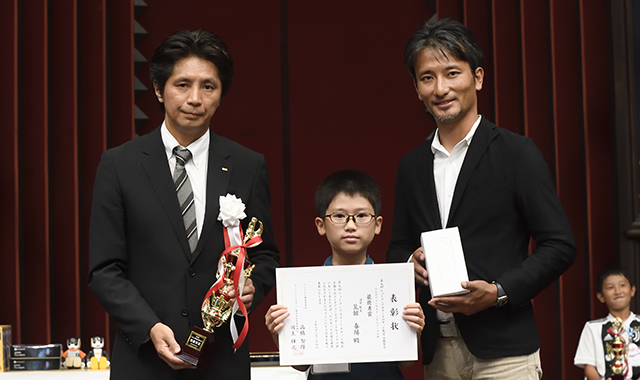 ミドルコースの部　最優秀賞 愛知・国府教室 荒舘 春陽君（小5） ロボットタイトル『スキーリフトロボット スベール君』画像01