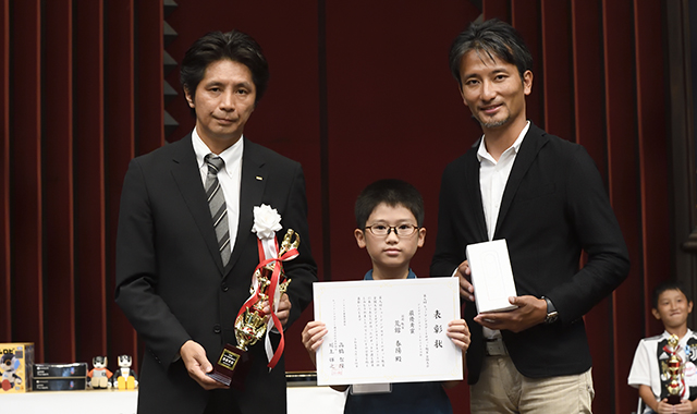 ミドルコースの部 愛知・国府教室／荒舘 春陽君（小5） ロボットタイトル『スキーリフトロボット スベール君』